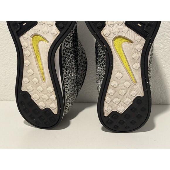 Nike Flyknit Racer Oreo Running Shoe Mens Sz 4 Womens 5.5 Sneaker 526628-101 - Picture 12 of 13